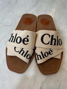 Chloe flat logo, slide sandal